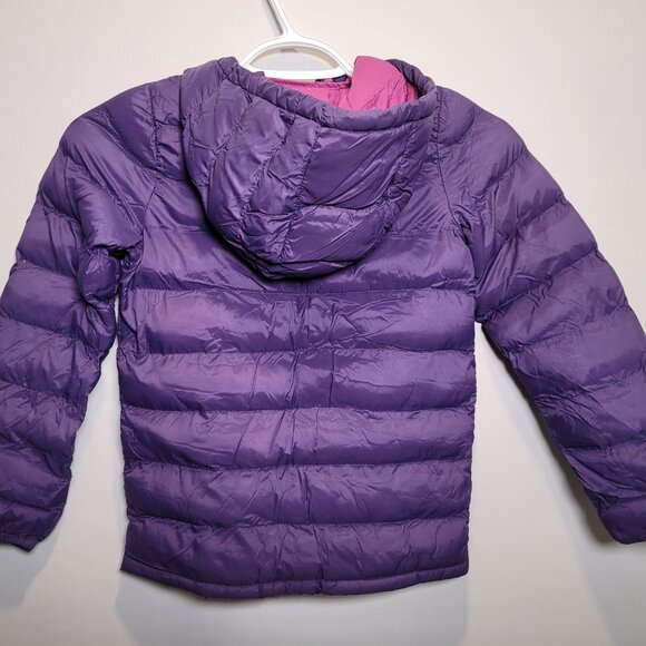 Girl's hooded puffer jacket- size 7–8. - Picture 4 of 7